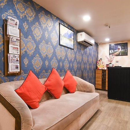 Super Townhouse Vip Road Formerly The Sky Calcutta Exterior foto