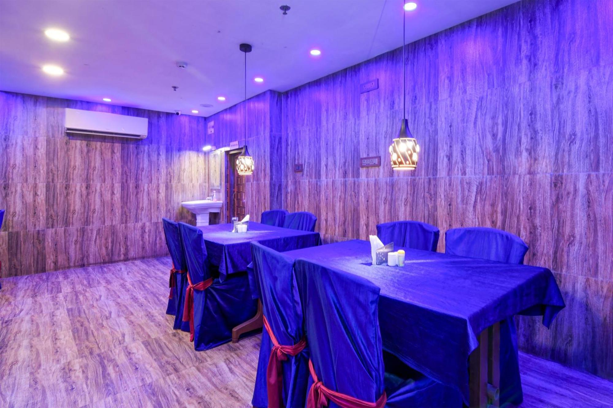 Super Townhouse Vip Road Formerly The Sky Calcutta Exterior foto